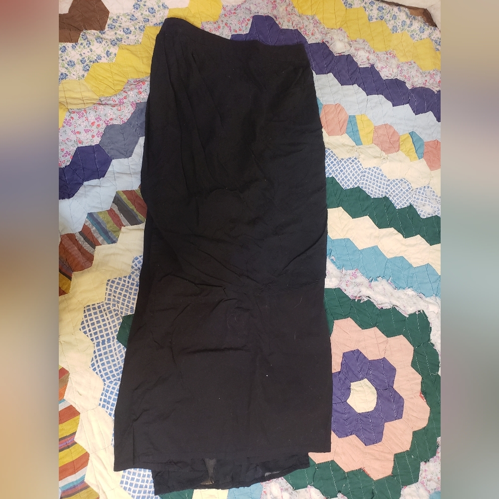 Tripp Skirt With Train